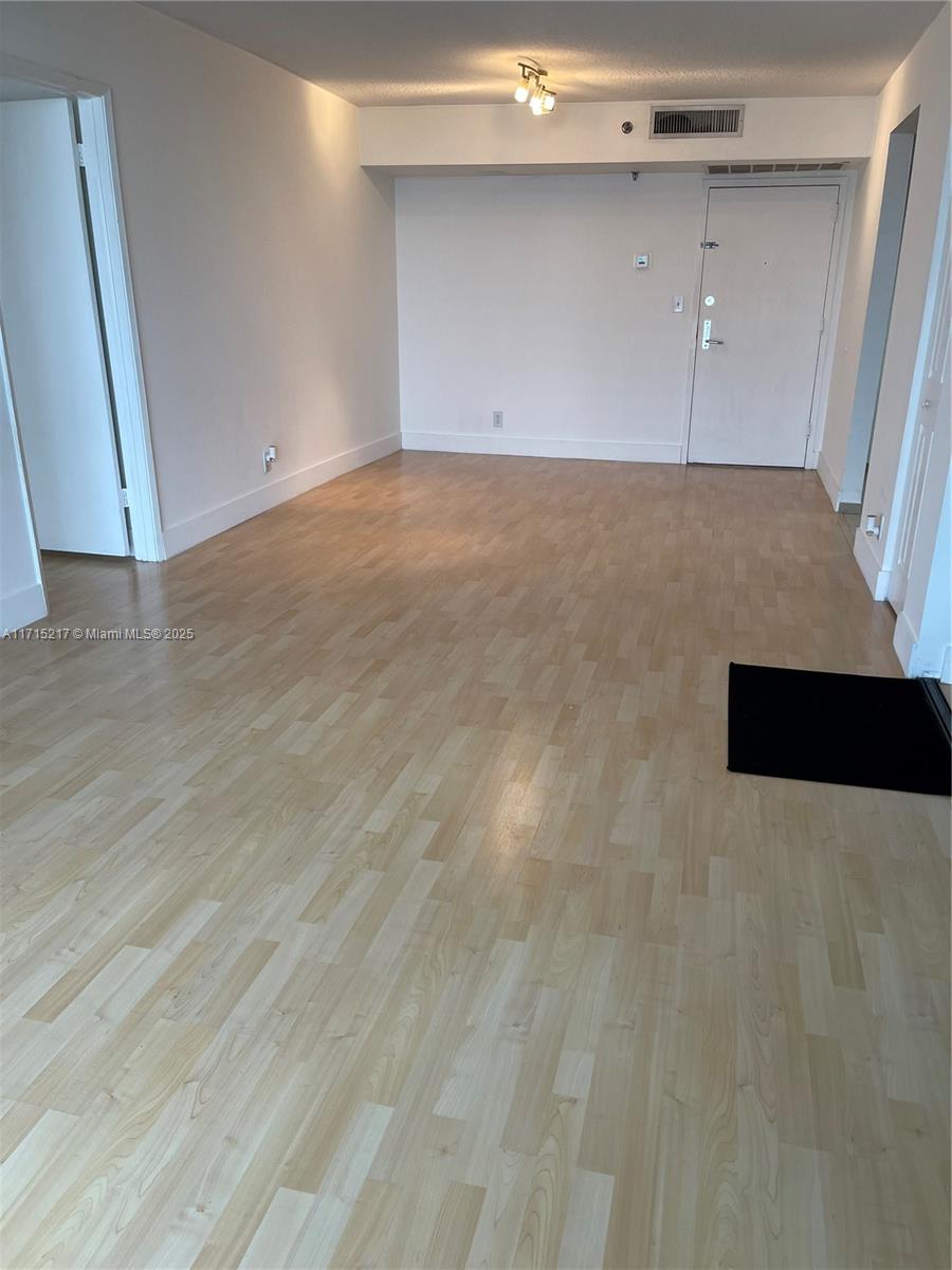 PARC CENTRAL AVENTURA EAS - Residential