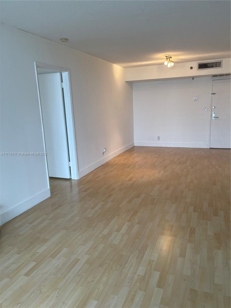 PARC CENTRAL AVENTURA EAS - Residential