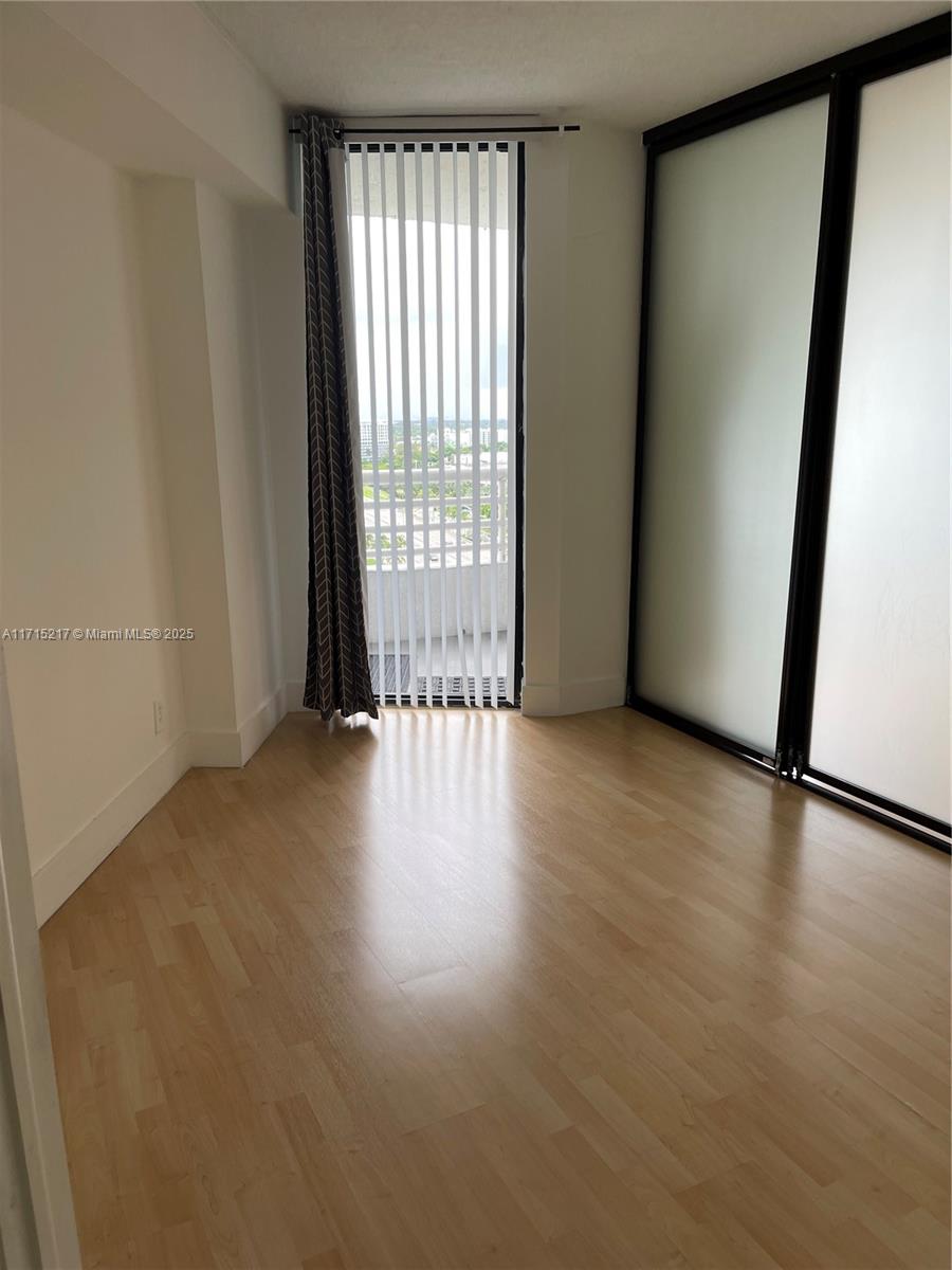 PARC CENTRAL AVENTURA EAS - Residential