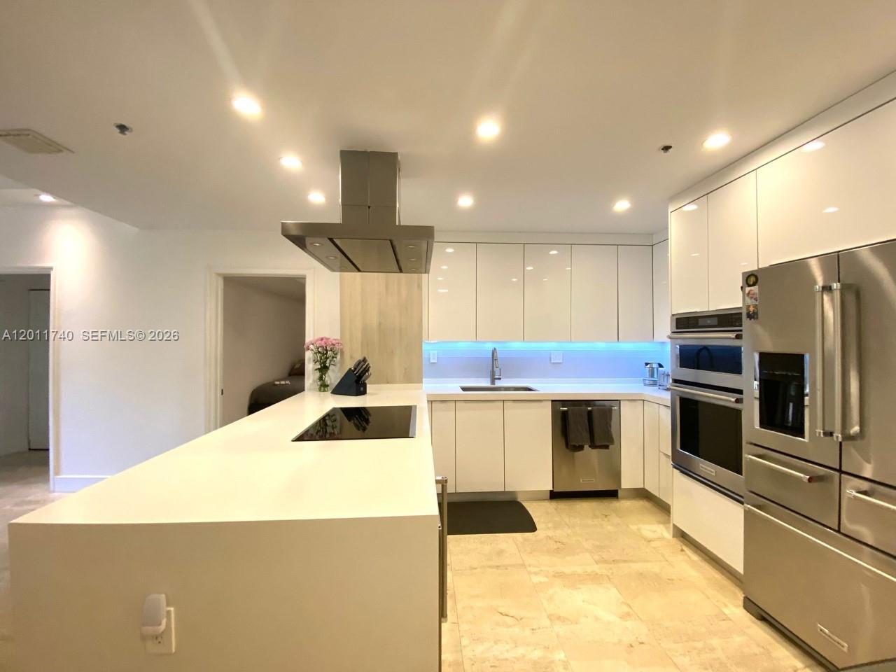 251 Crandon Blvd 139
