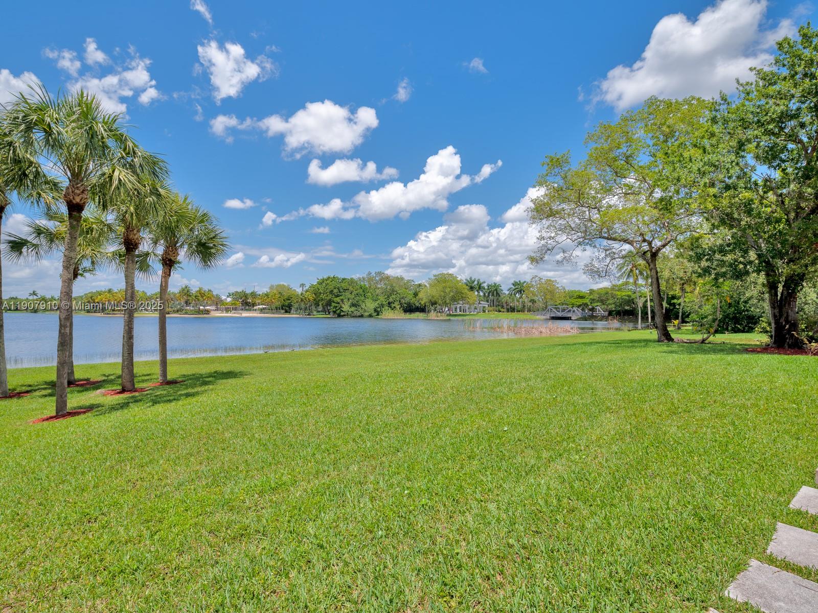 WINDMILL RANCH ESTATES - Residential