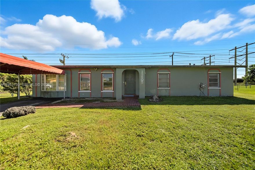 Amazing single-family home with 4 spacious bedrooms and 2 full bathrooms! This home features an open and bright living and dining area that flows seamlessly into the modern kitchen. The kitchen boasts stainless steel appliances, a standalone island with ample prep and seating space, elegant cabinetry, a large sink.The split-bedroom floor plan ensures privacy, with a generously sized primary suite offering comfort and relaxation.Additional features include a practical laundry/utility room. Step outside to the large, fenced backyard with no rear neighbors, perfect for entertaining. Ideally situated in a prime location close to shopping plazas, dining, schools, and major highways, offering both convenience and accessibility—don’t miss this incredible opportunity!