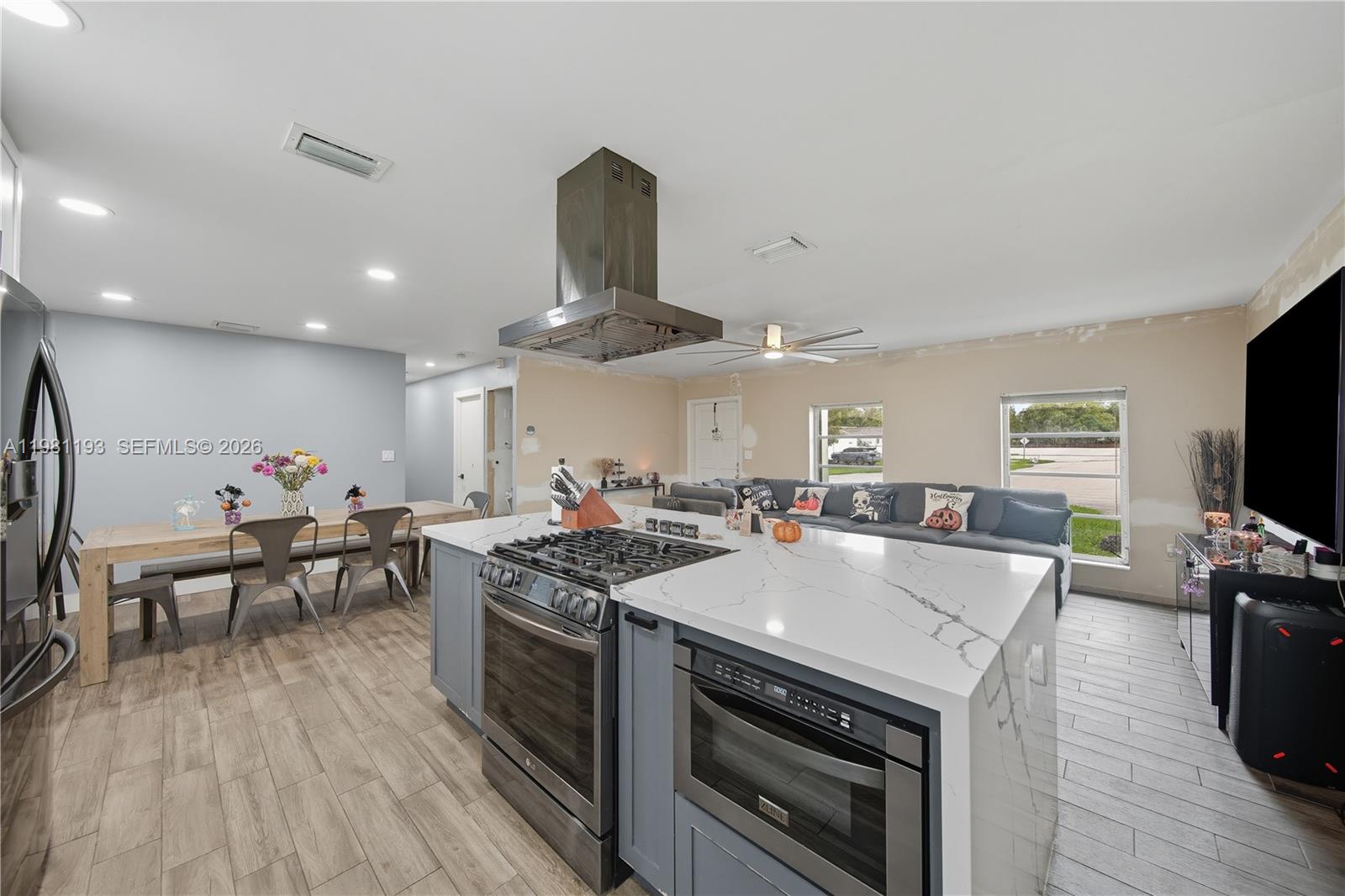 WINSTON PARK UNIT 5 - Residential