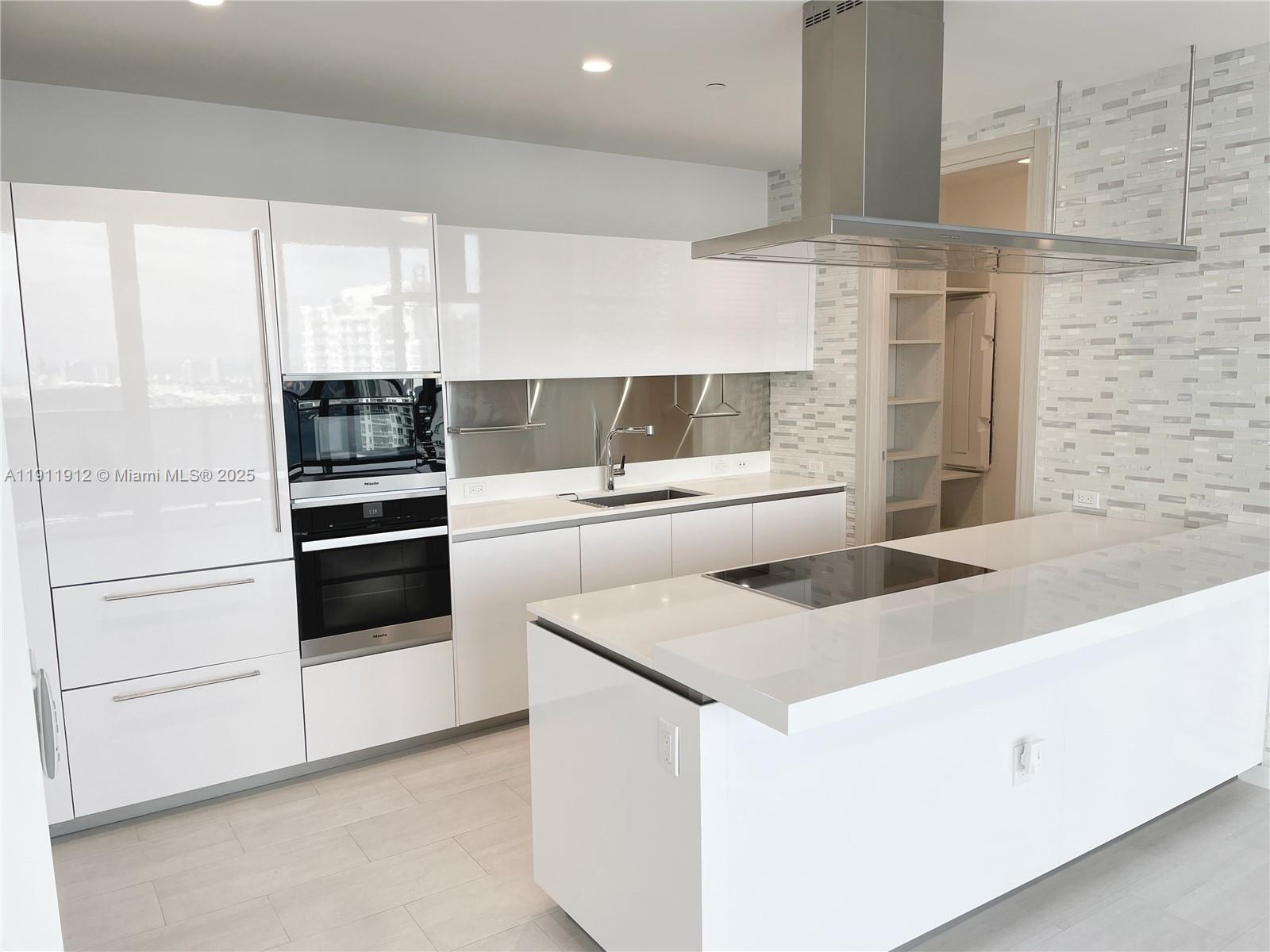 BRICKELL FLATIRON CONDO - Residential Lease