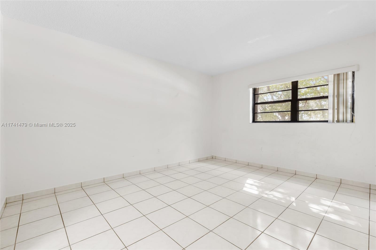 WESTCHESTER POINT CONDO - Residential