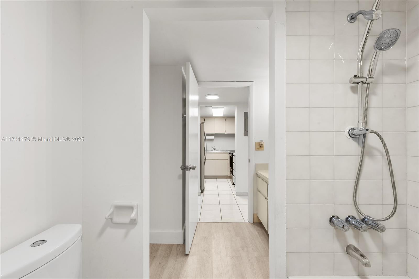 WESTCHESTER POINT CONDO - Residential