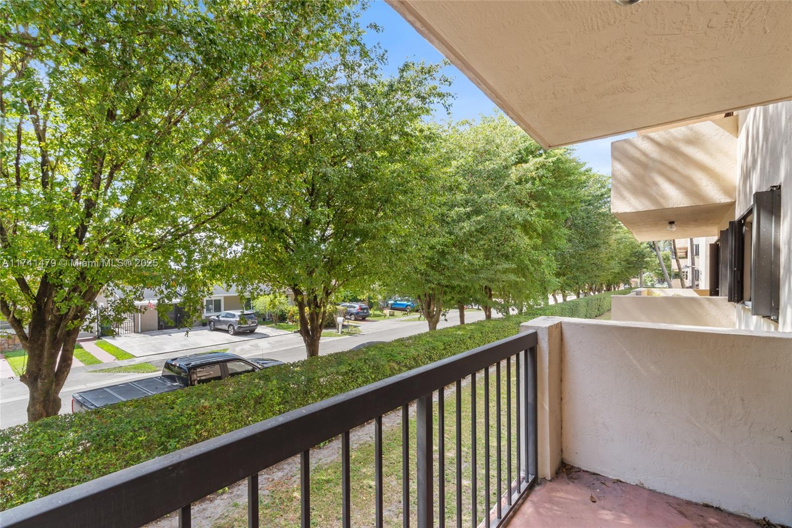 WESTCHESTER POINT CONDO - Residential