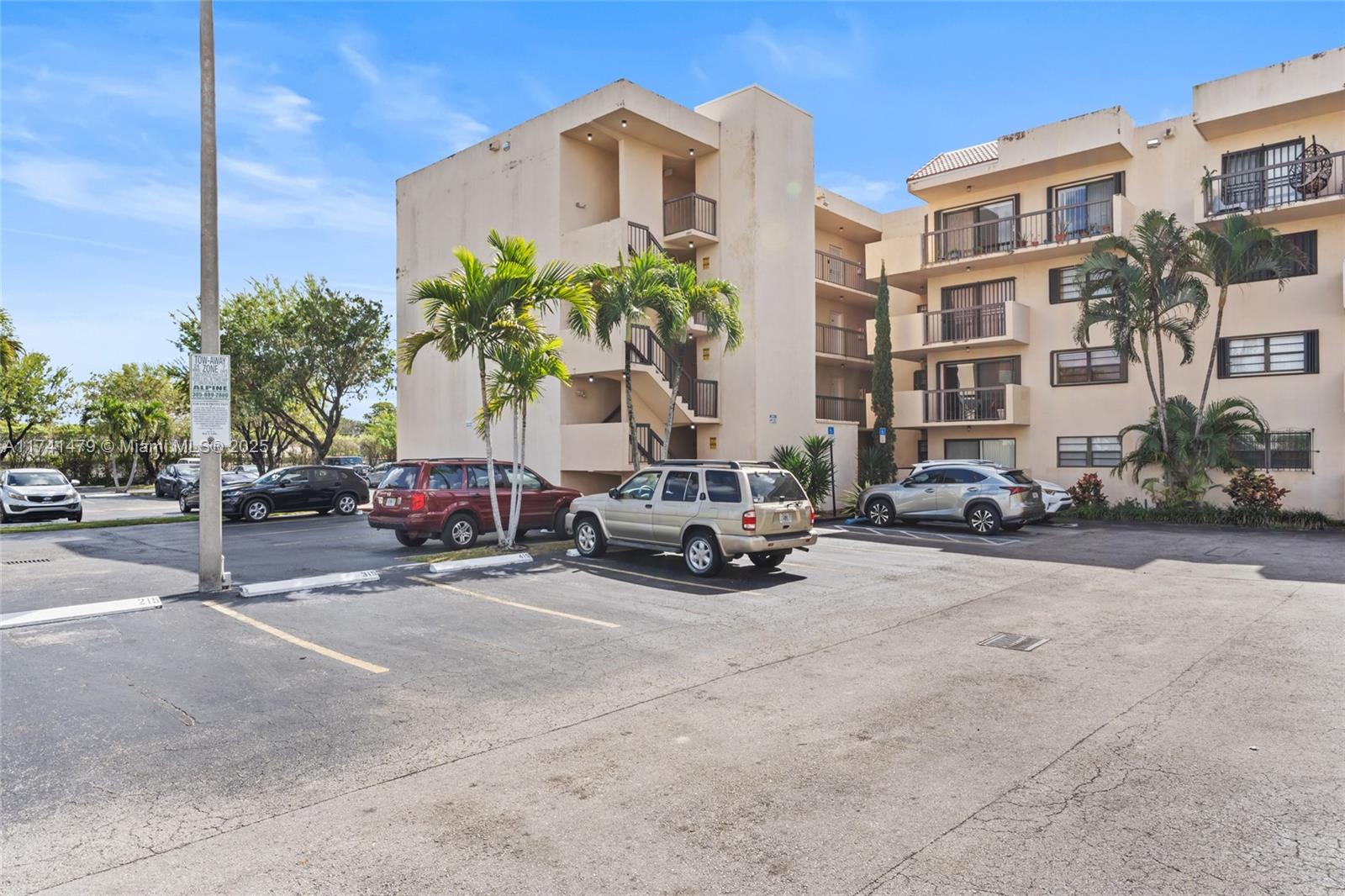 WESTCHESTER POINT CONDO - Residential