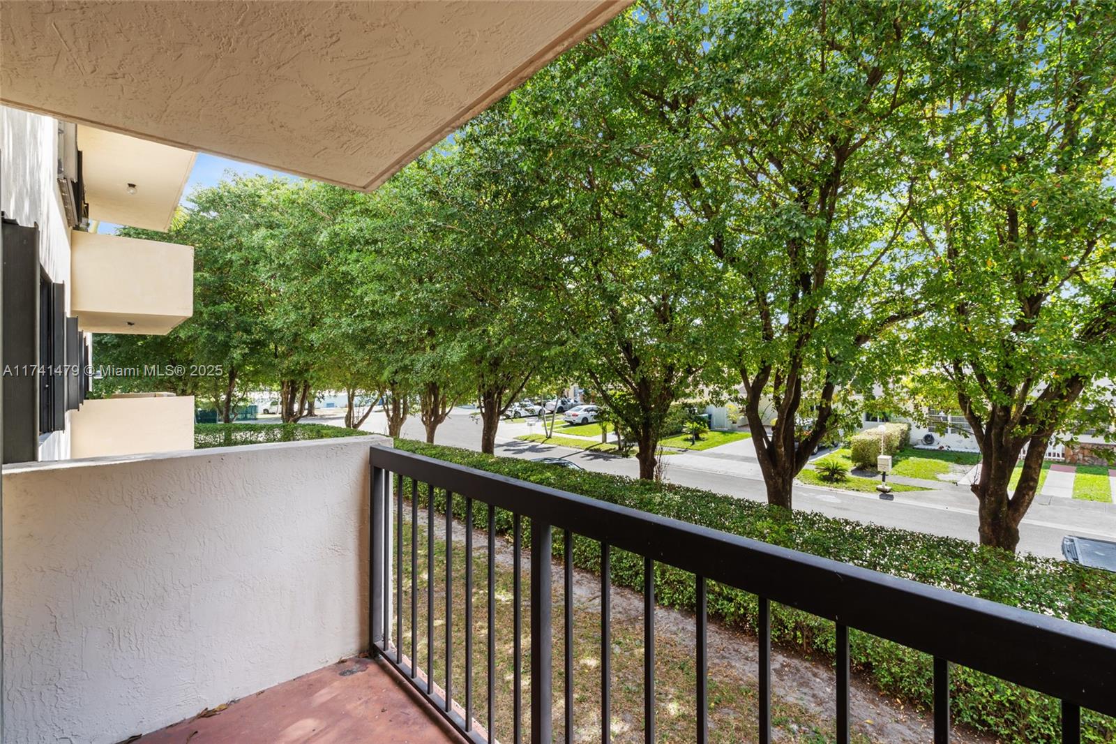 WESTCHESTER POINT CONDO - Residential