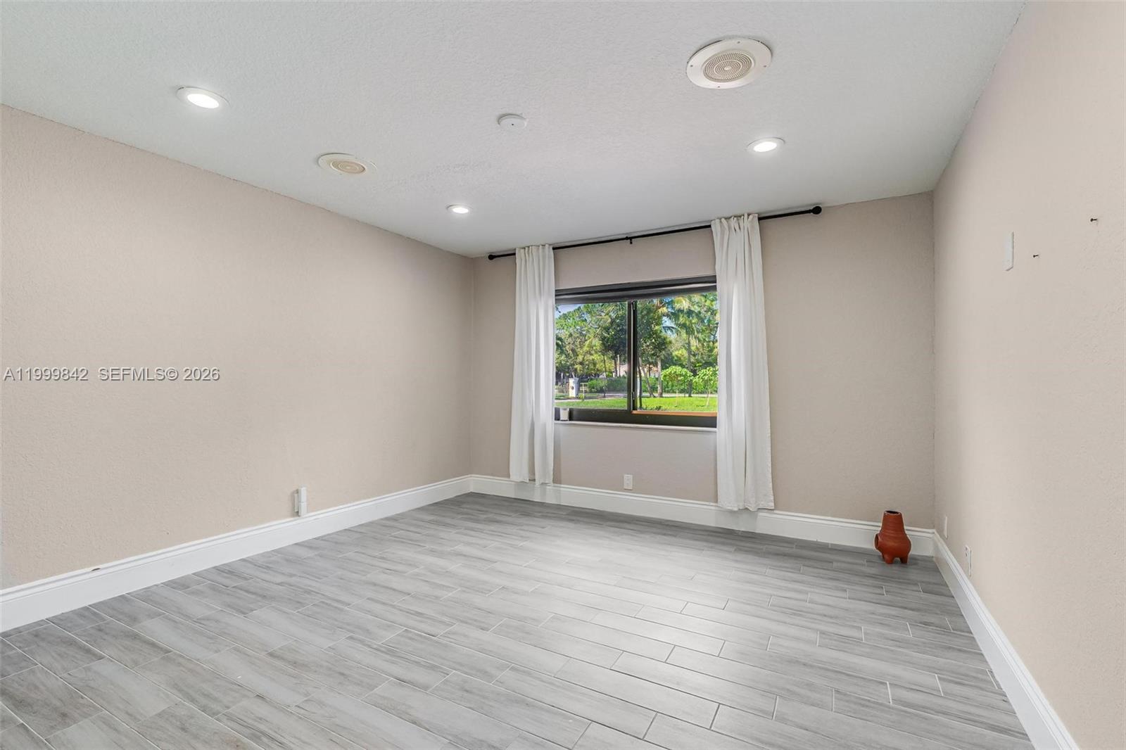 Pine Tree Estates - Residential Lease