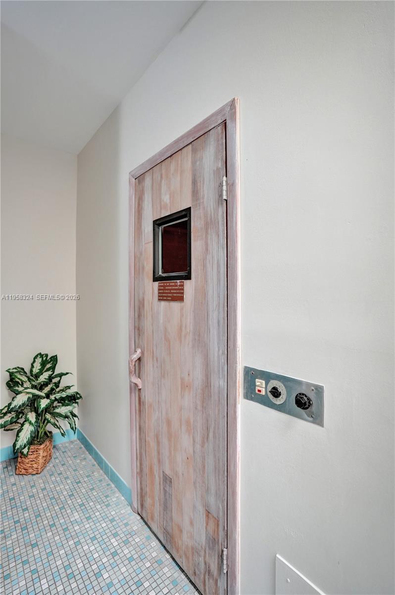 WATERS EDGE TOWERS CONDO - Residential