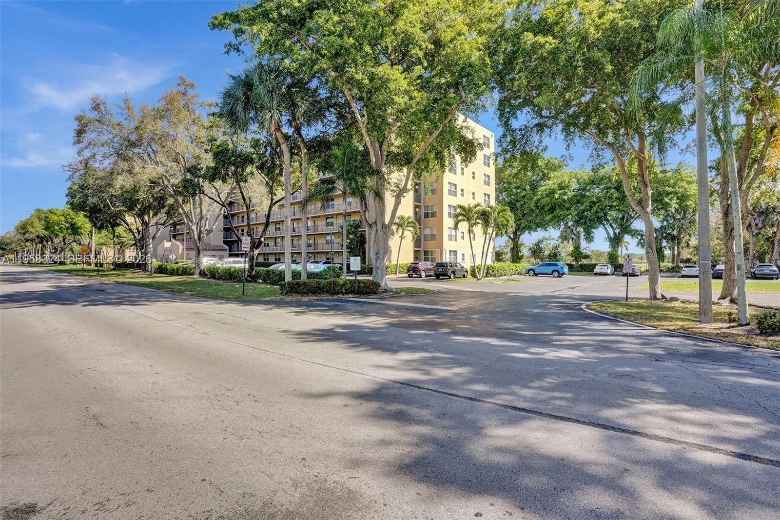 WATERS EDGE TOWERS CONDO - Residential