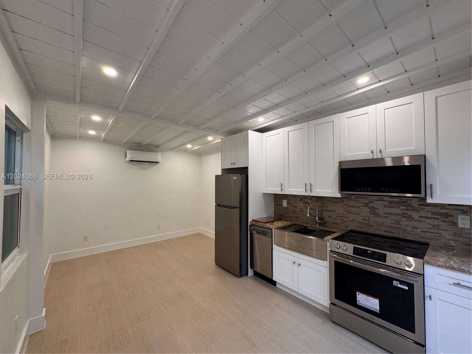 C GAB DOUGLAS SEC - Residential Lease