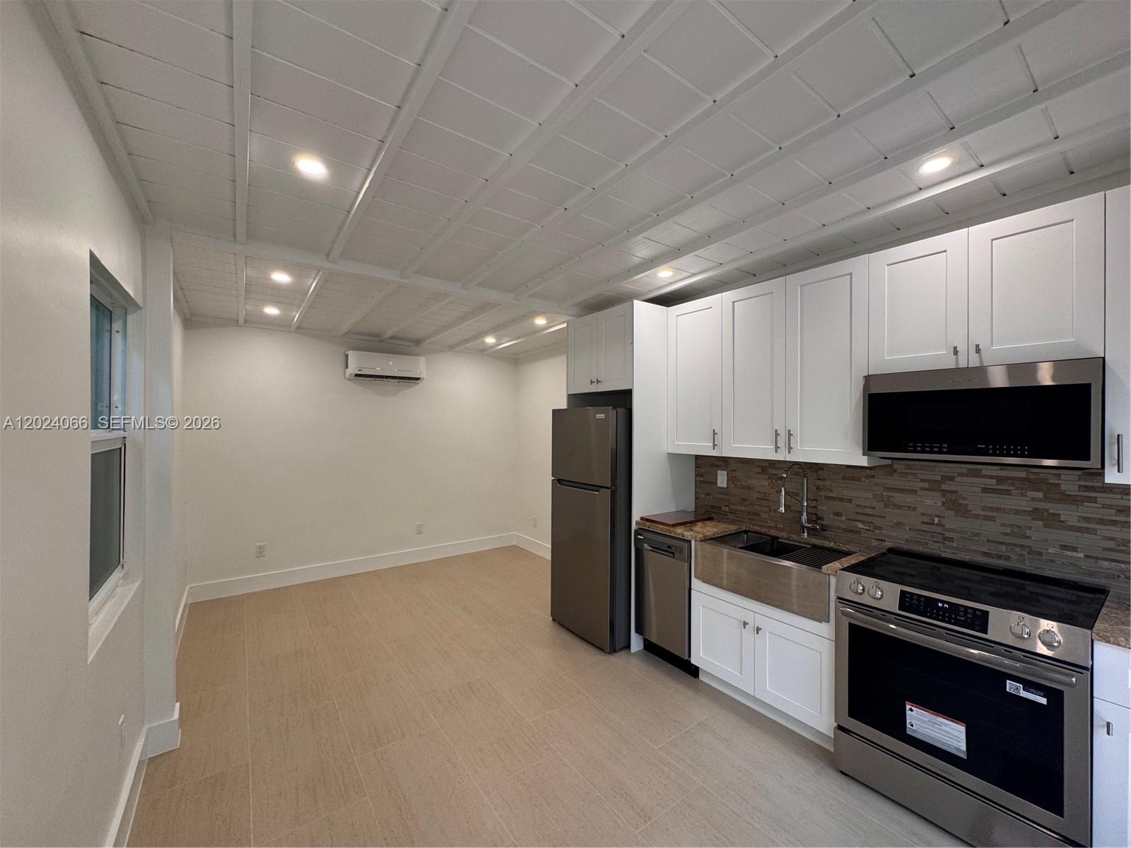 C GAB DOUGLAS SEC - Residential Lease