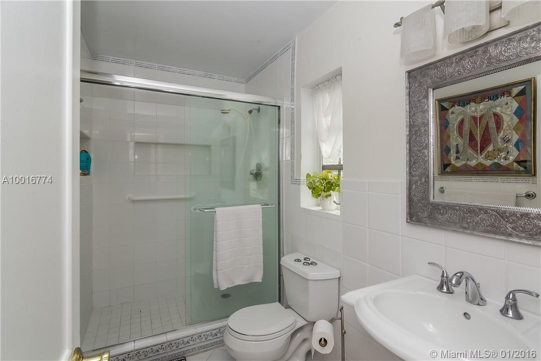 Lake Shore South - Residential