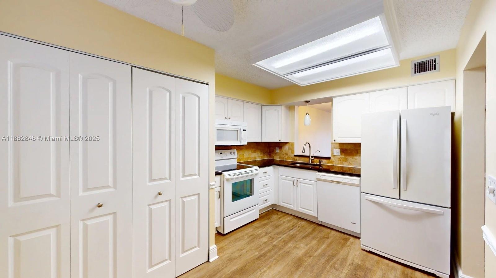 PALM LAKES CONDO - Residential