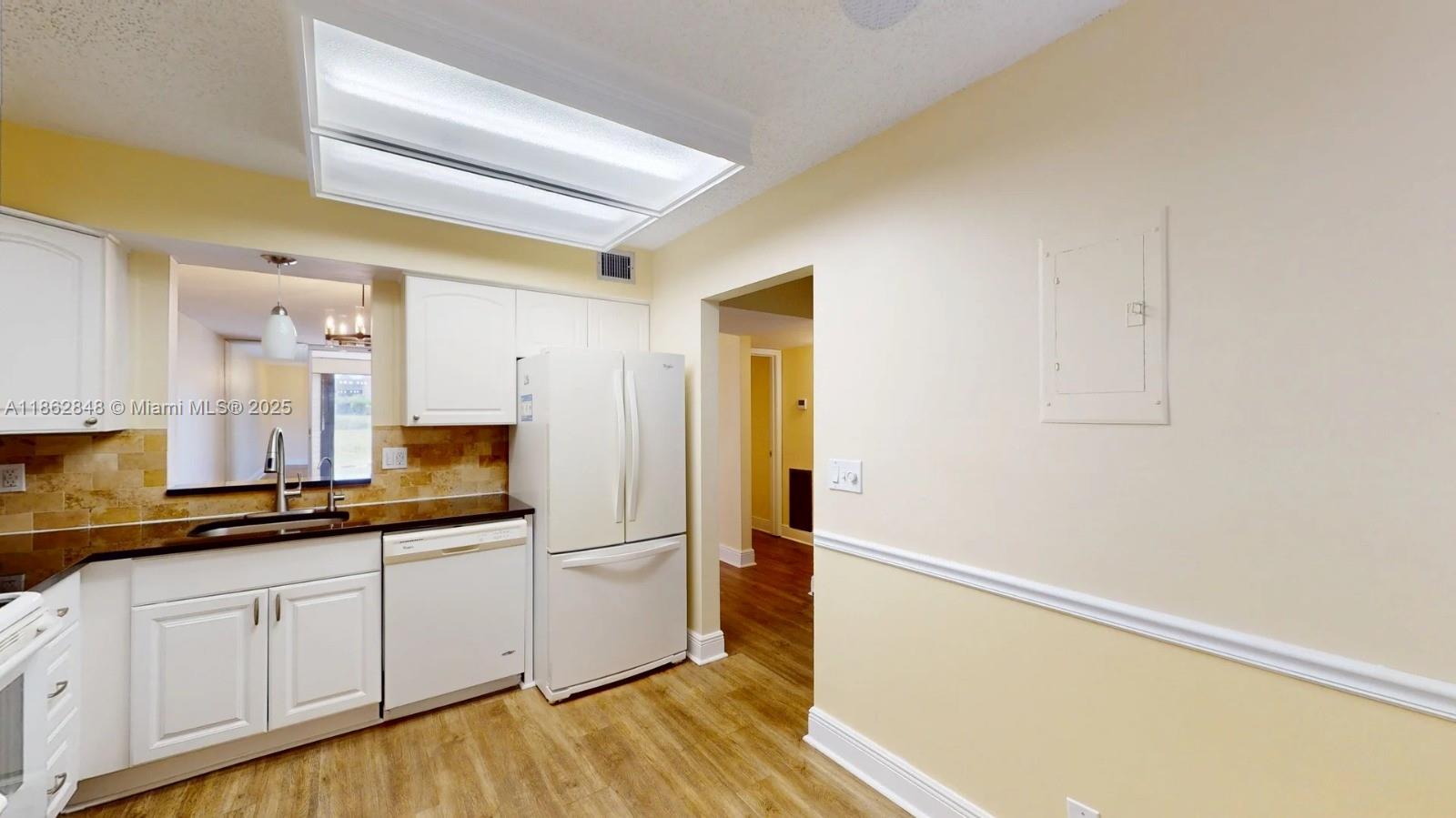 PALM LAKES CONDO - Residential