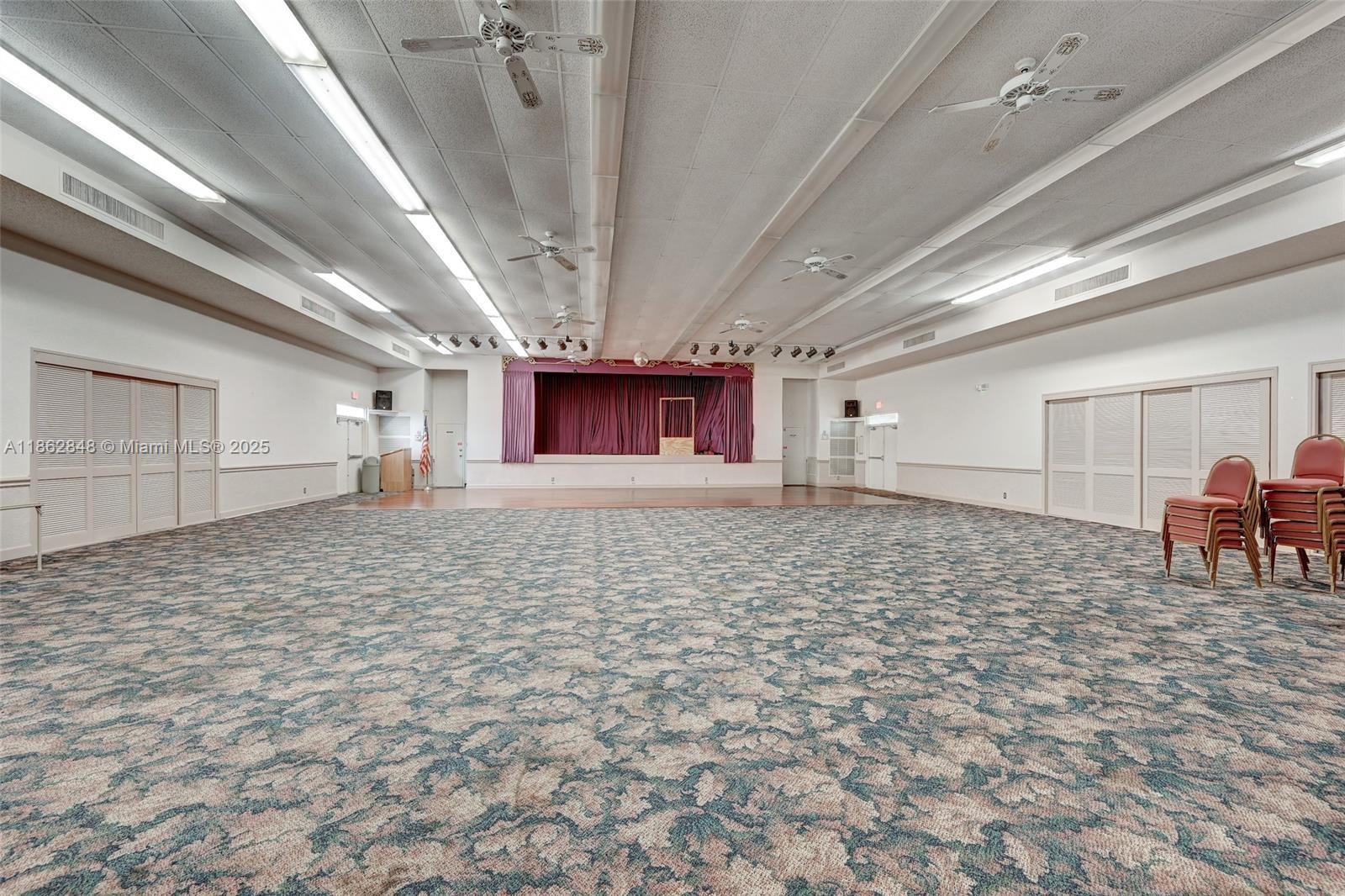 PALM LAKES CONDO - Residential