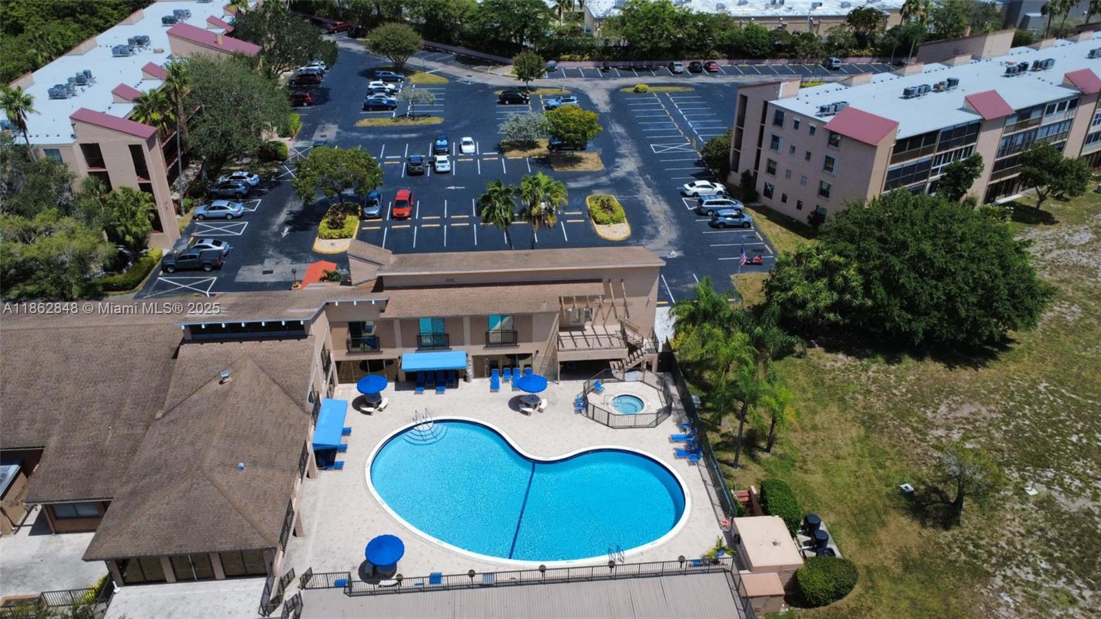 PALM LAKES CONDO - Residential