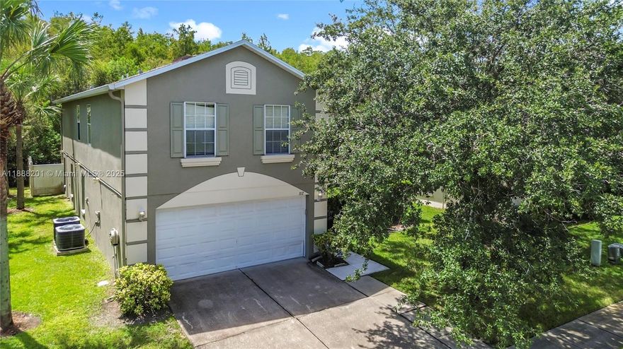 Spectacular Home for Sale in Orlando! Just 30 minutes from Disney Parks, this stunning property offers 5 bedrooms, 3.5 bathrooms, and a 2-car garage with spacious areas designed for comfort and style. The home is being sold AS-IS and comes fully furnished, making it an amazing opportunity for those looking for a primary residence or investors seeking immediate income potential through Airbnb or short-term rentals.
Prime location, move-in ready, or ready to start generating rental income from day one!