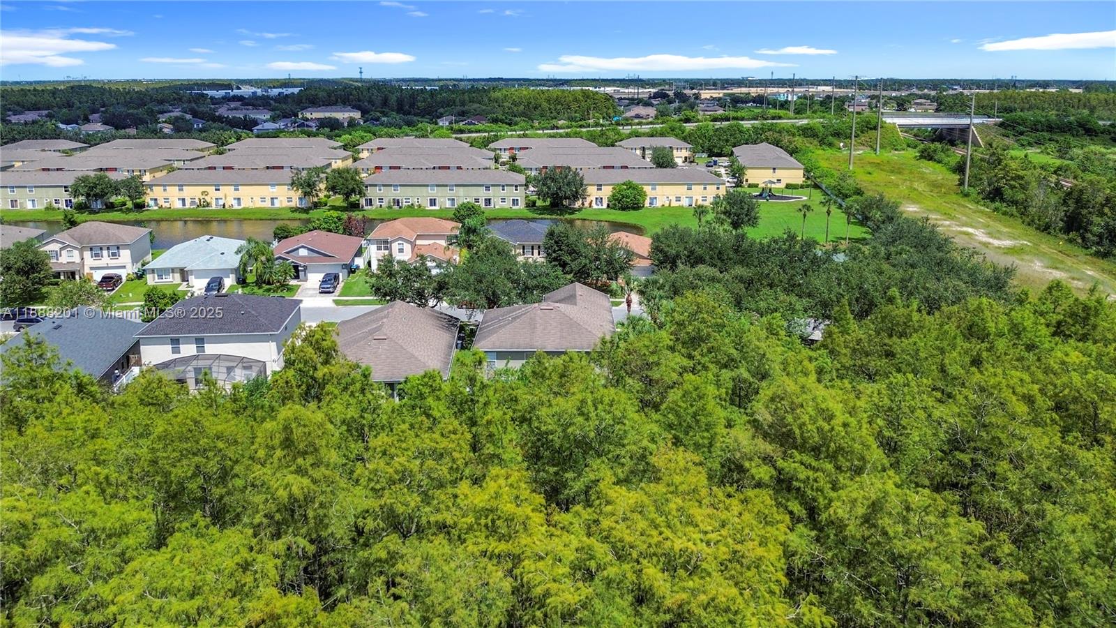 WINDROSE/ SOUTHMEADOWUN01 - Residential