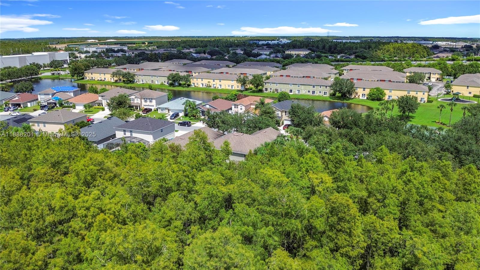 WINDROSE/ SOUTHMEADOWUN01 - Residential