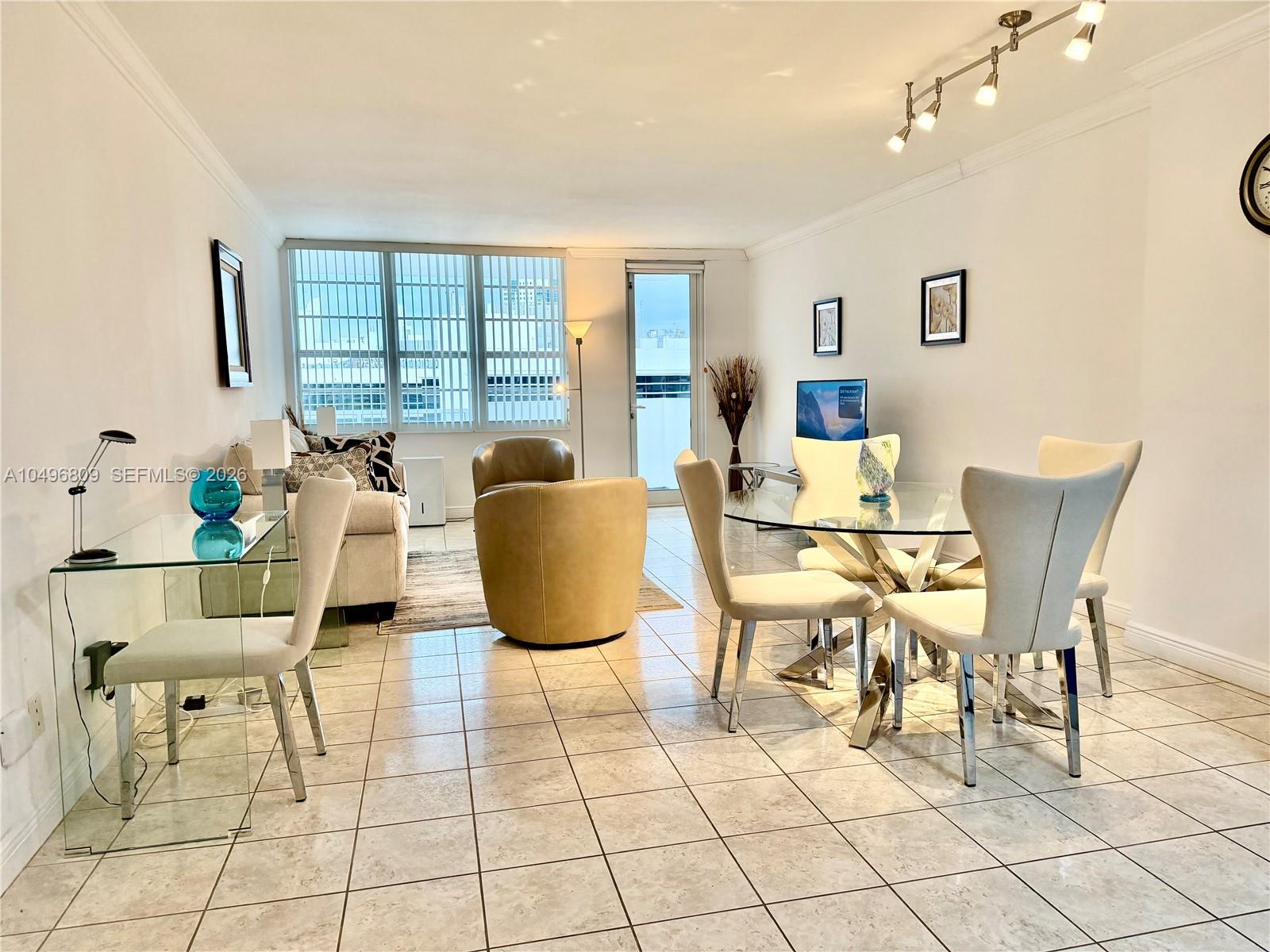 100 LINCOLN RD 1423