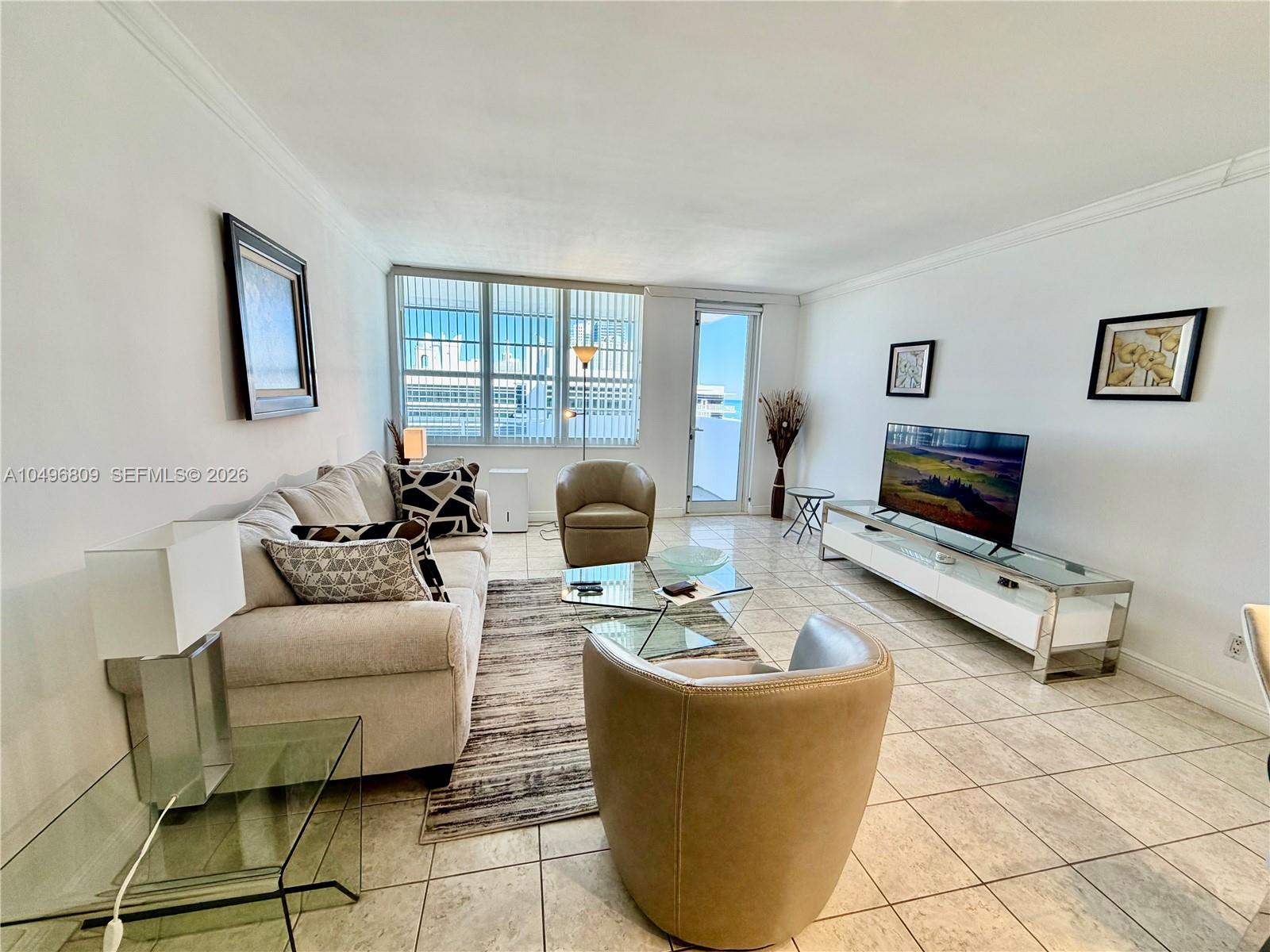100 LINCOLN RD 1423