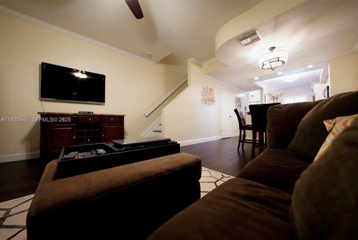 FOUNTAINS OF JACARANDA - Residential Lease