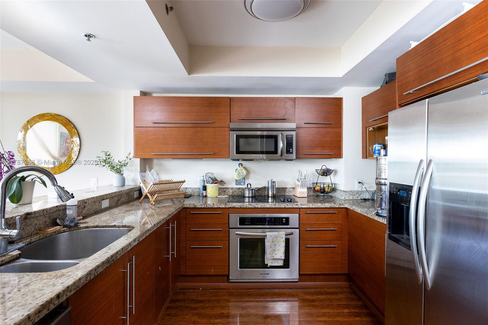 2681 N Flamingo Rd TH4S