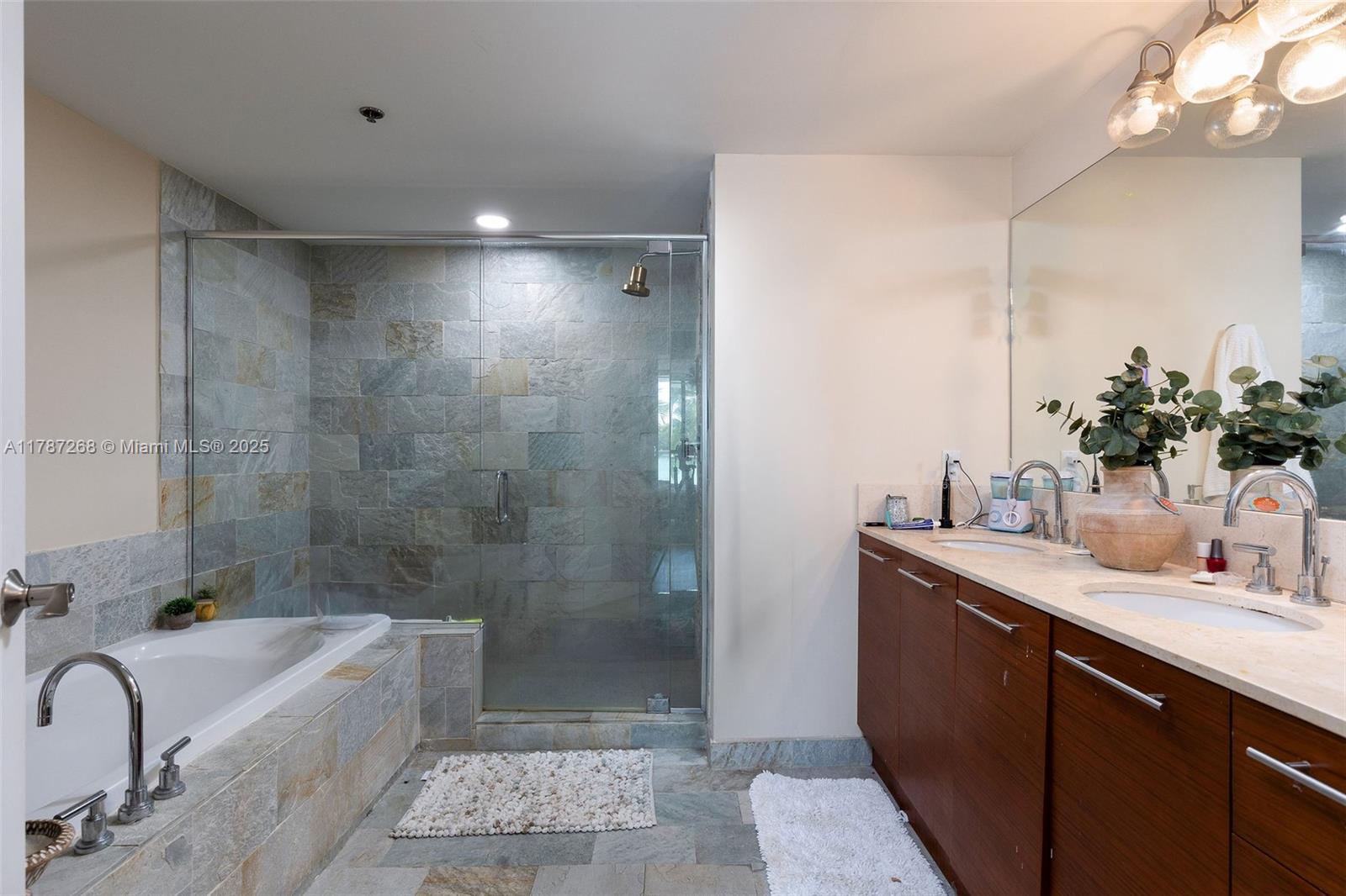 TAO SAWGRASS CONDOMINIUM - Residential