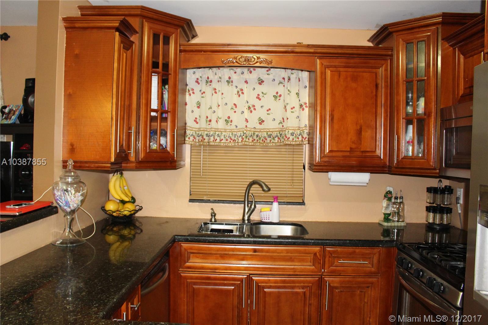 HOWITT SUB - Residential