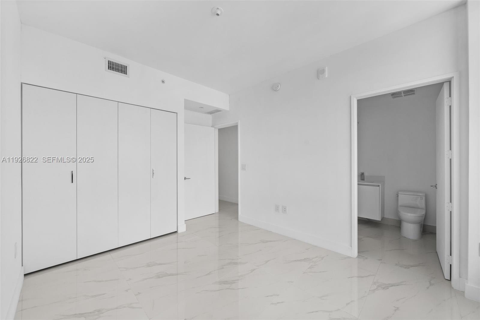 ARIA RESERVE SOUTH - Residential Lease