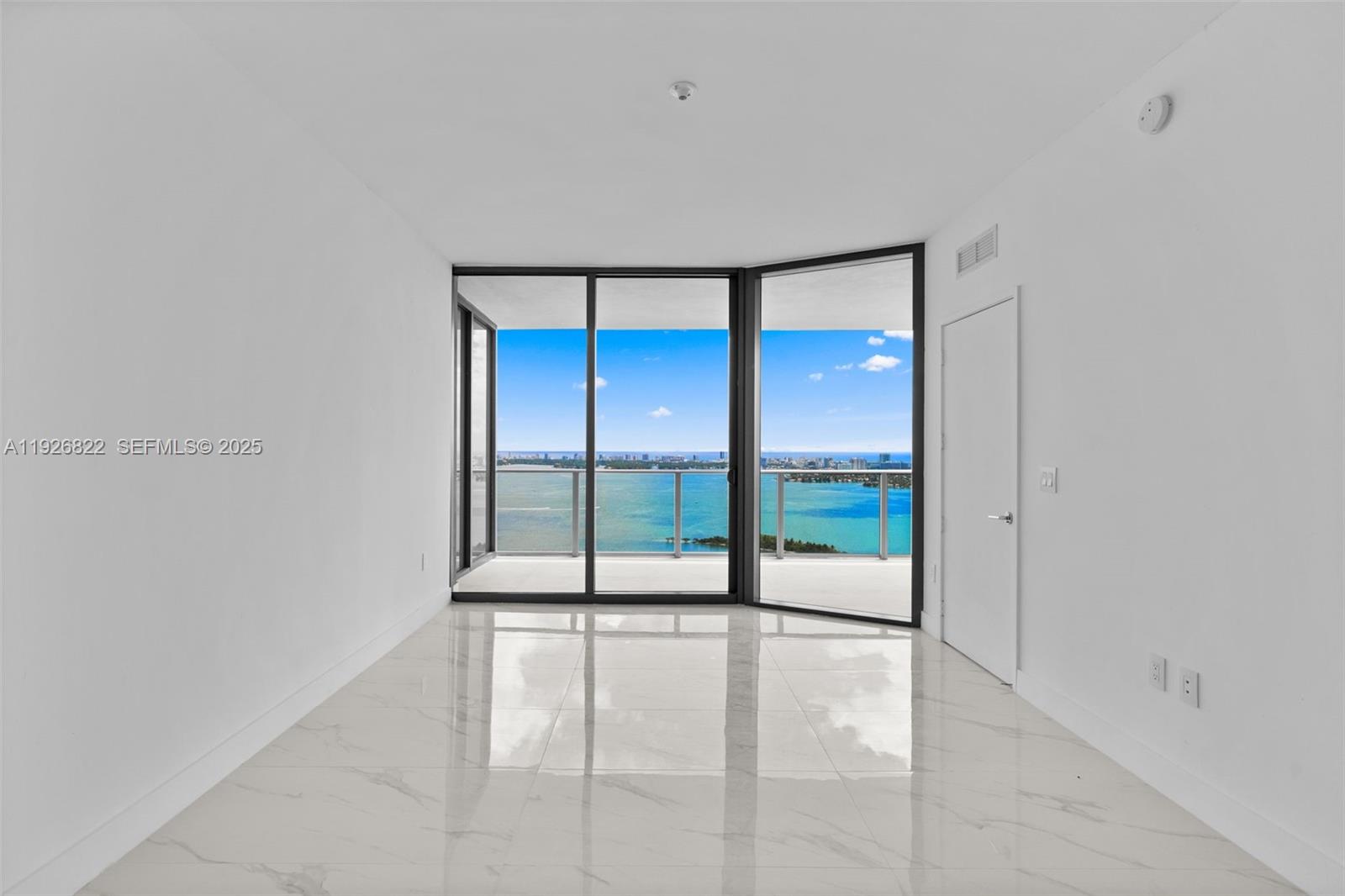 ARIA RESERVE SOUTH - Residential Lease