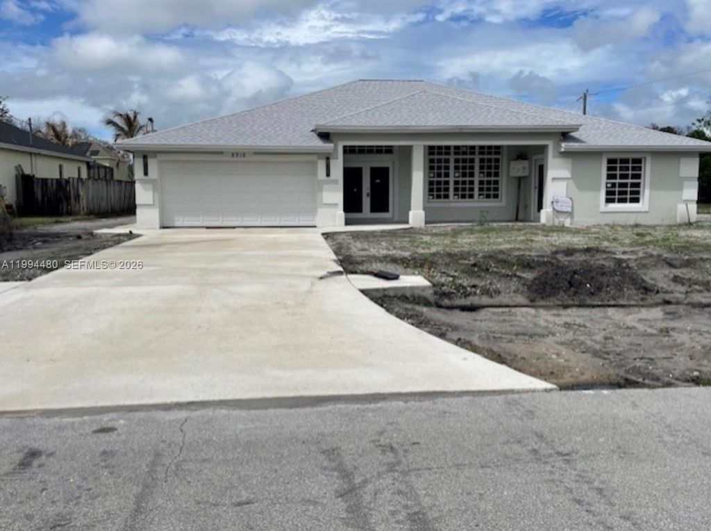 Photo of 5315 NW Milner Dr, Port St Lucie, FL 34983 (MLS # A11994480)