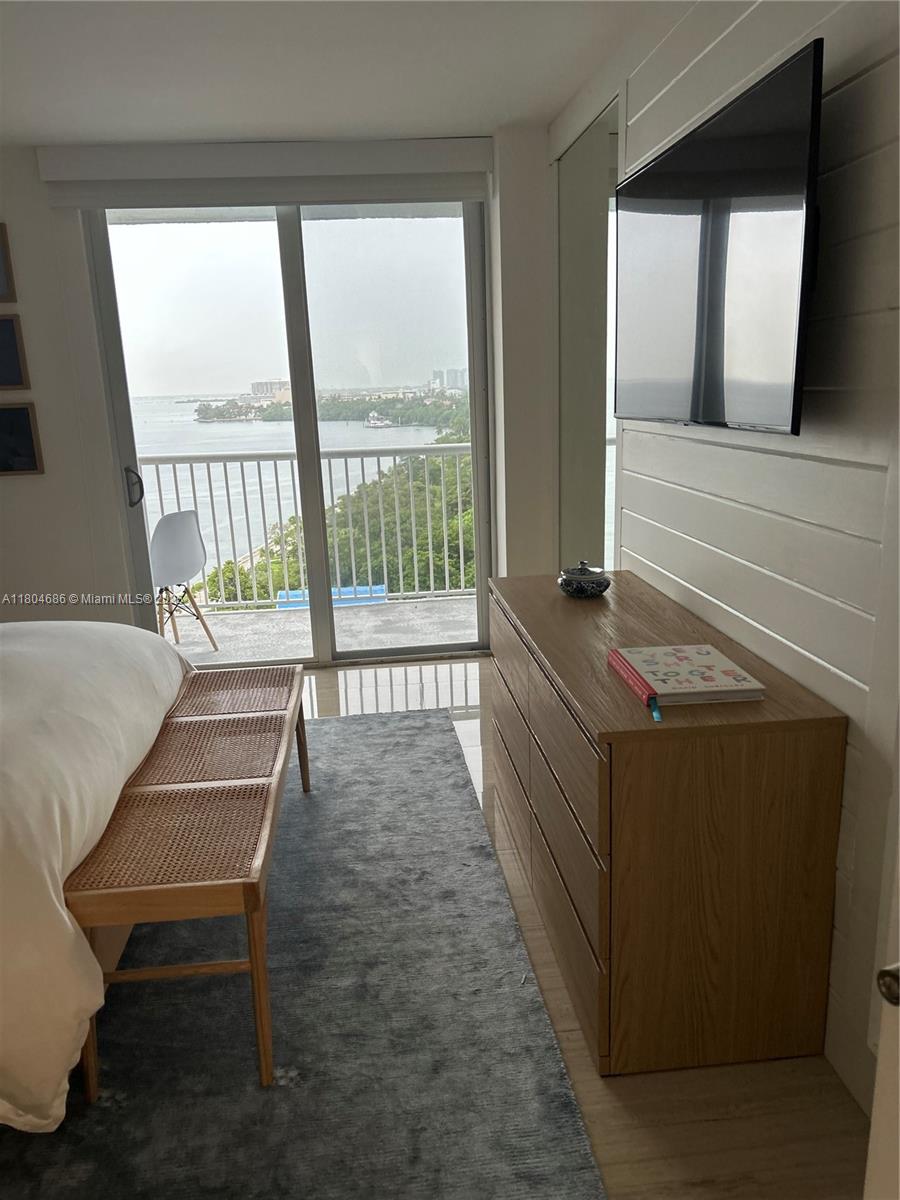 BRICKELL BISCAYNE CONDO - Residential