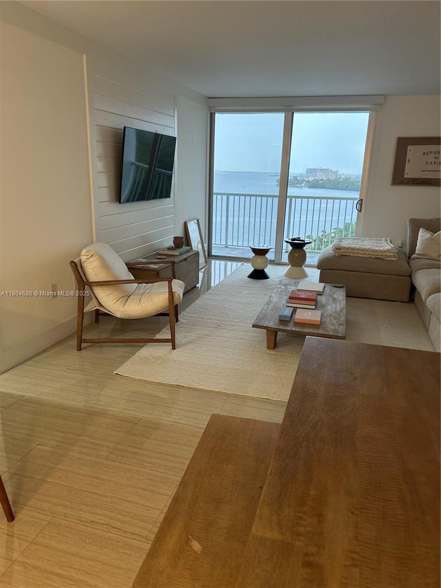 BRICKELL BISCAYNE CONDO - Residential