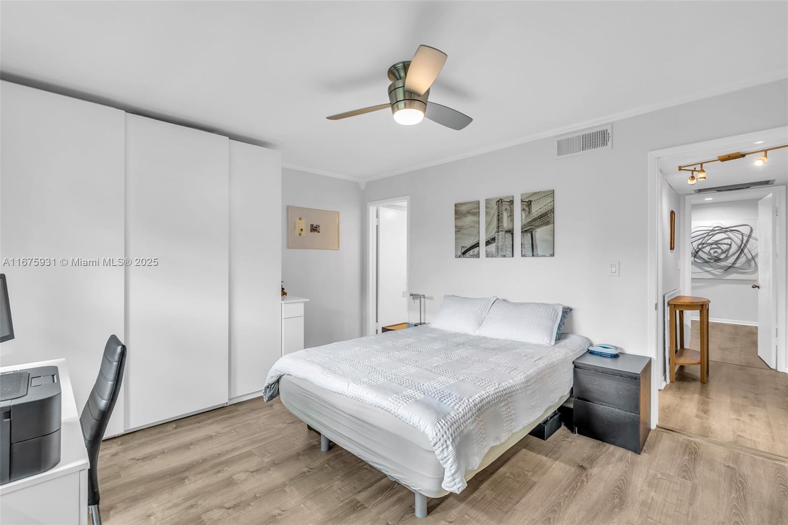 RACQUET CLUB - Residential