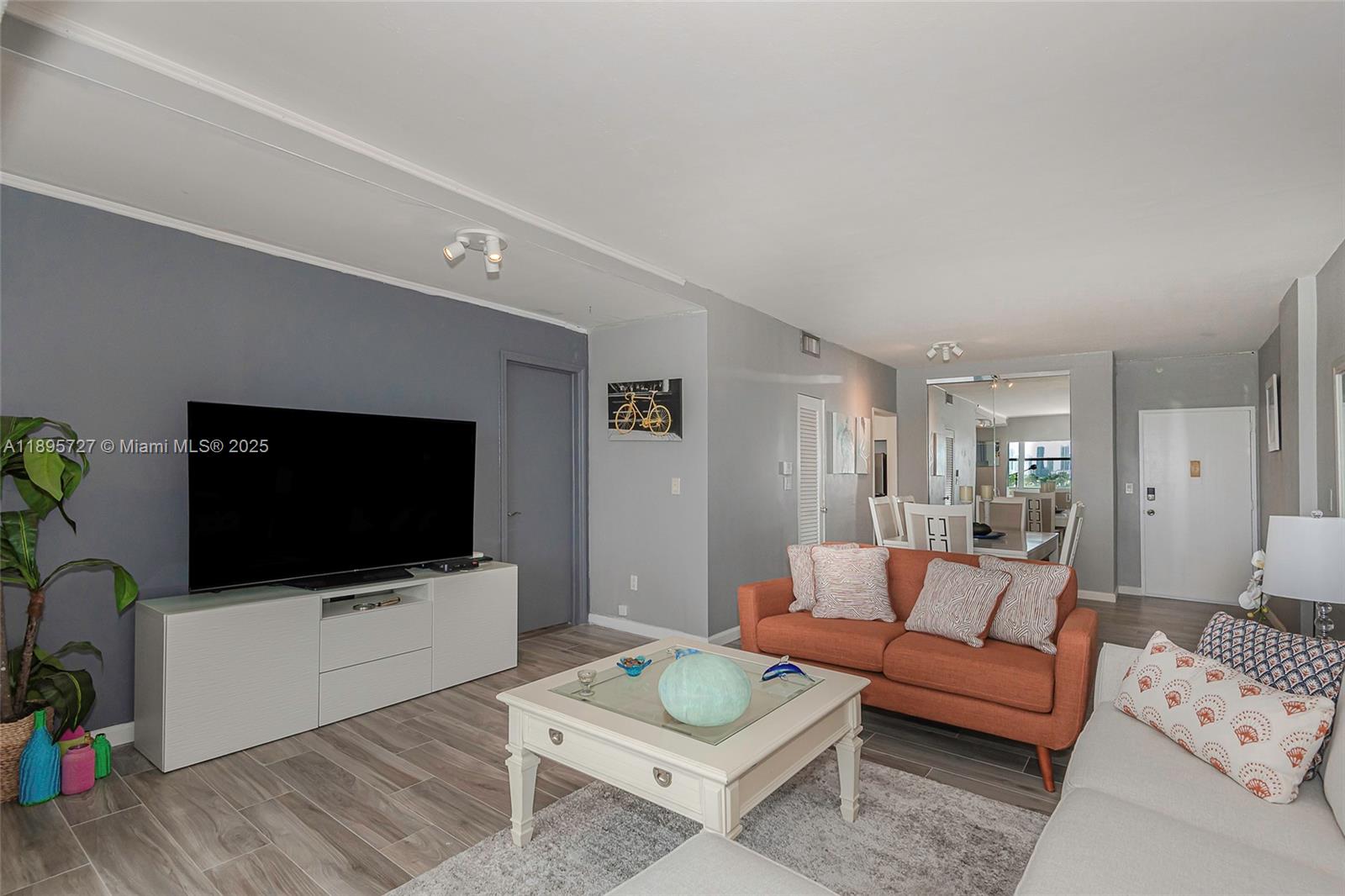 BELLE ISLE - Residential