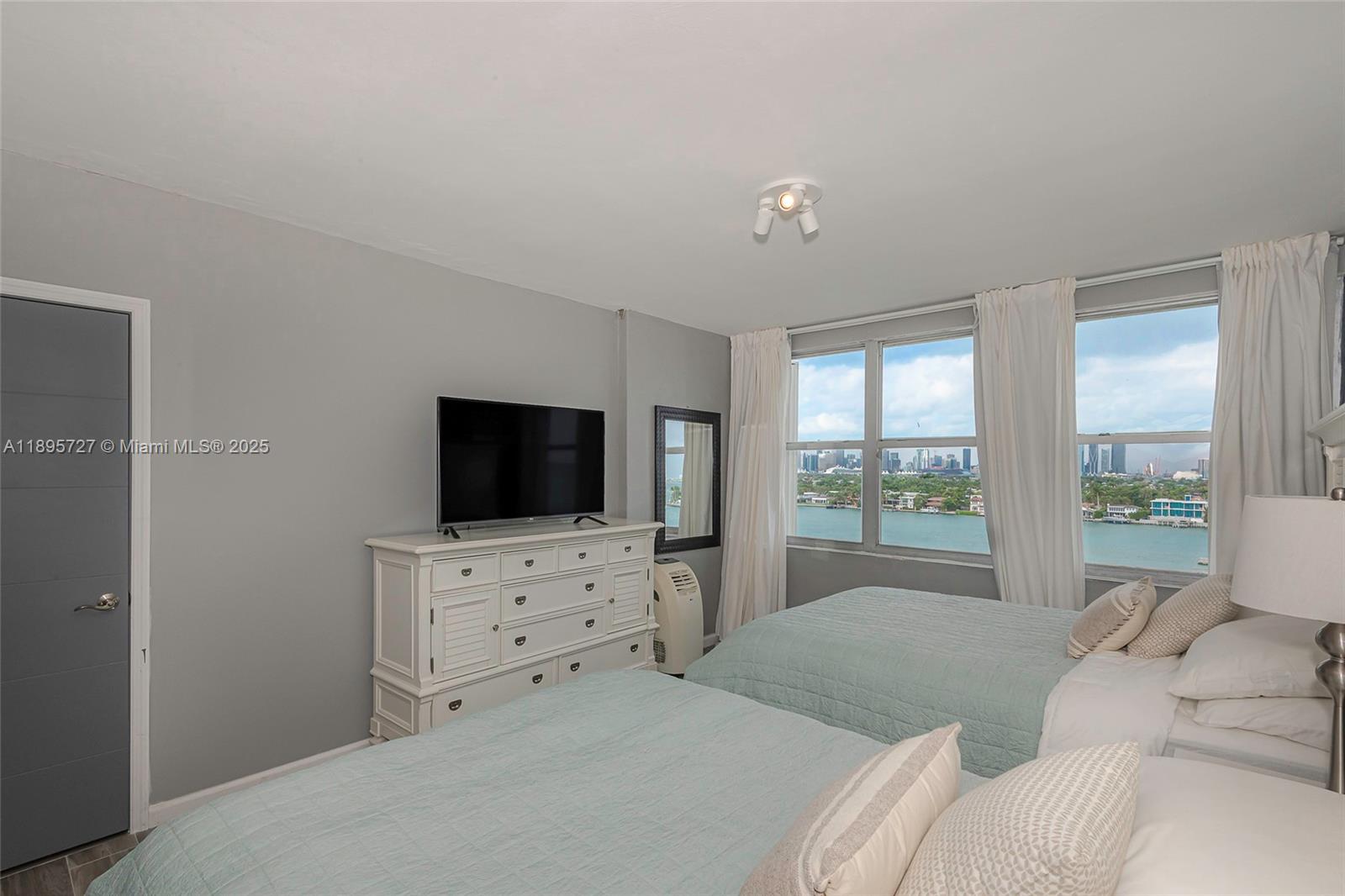 BELLE ISLE - Residential