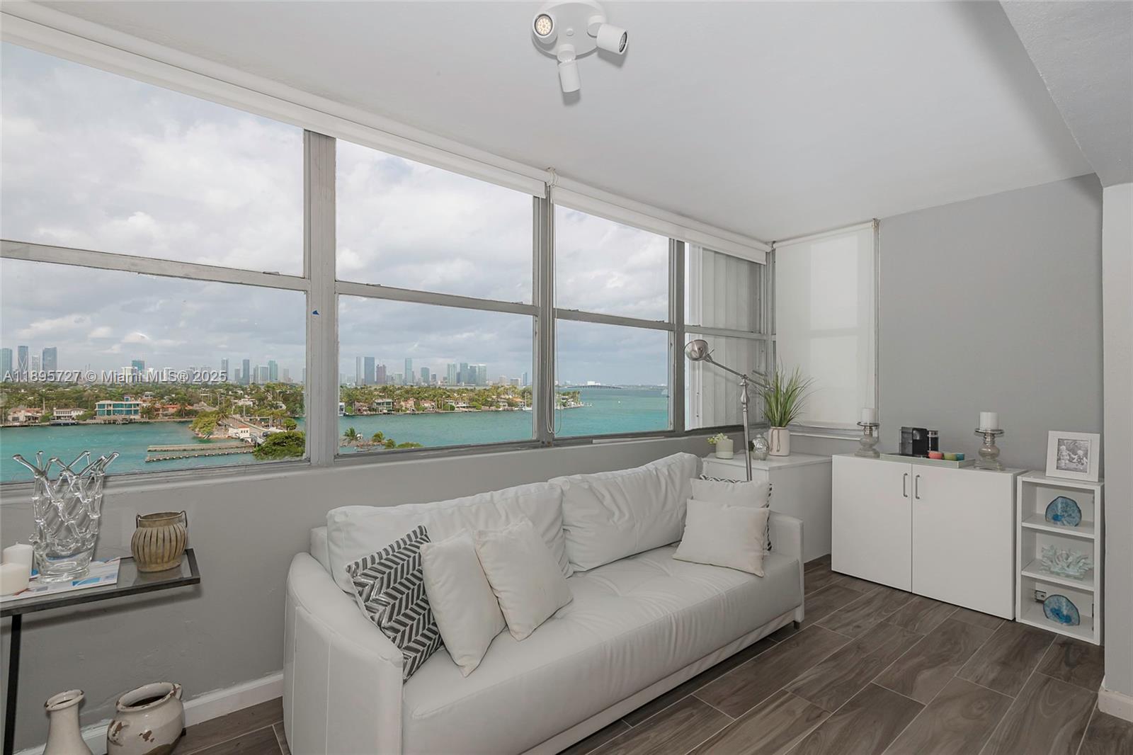 BELLE ISLE - Residential