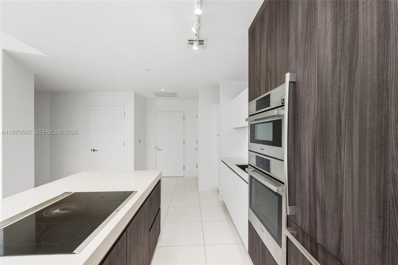 PARAMOUNT MIAMI WORLD - Residential