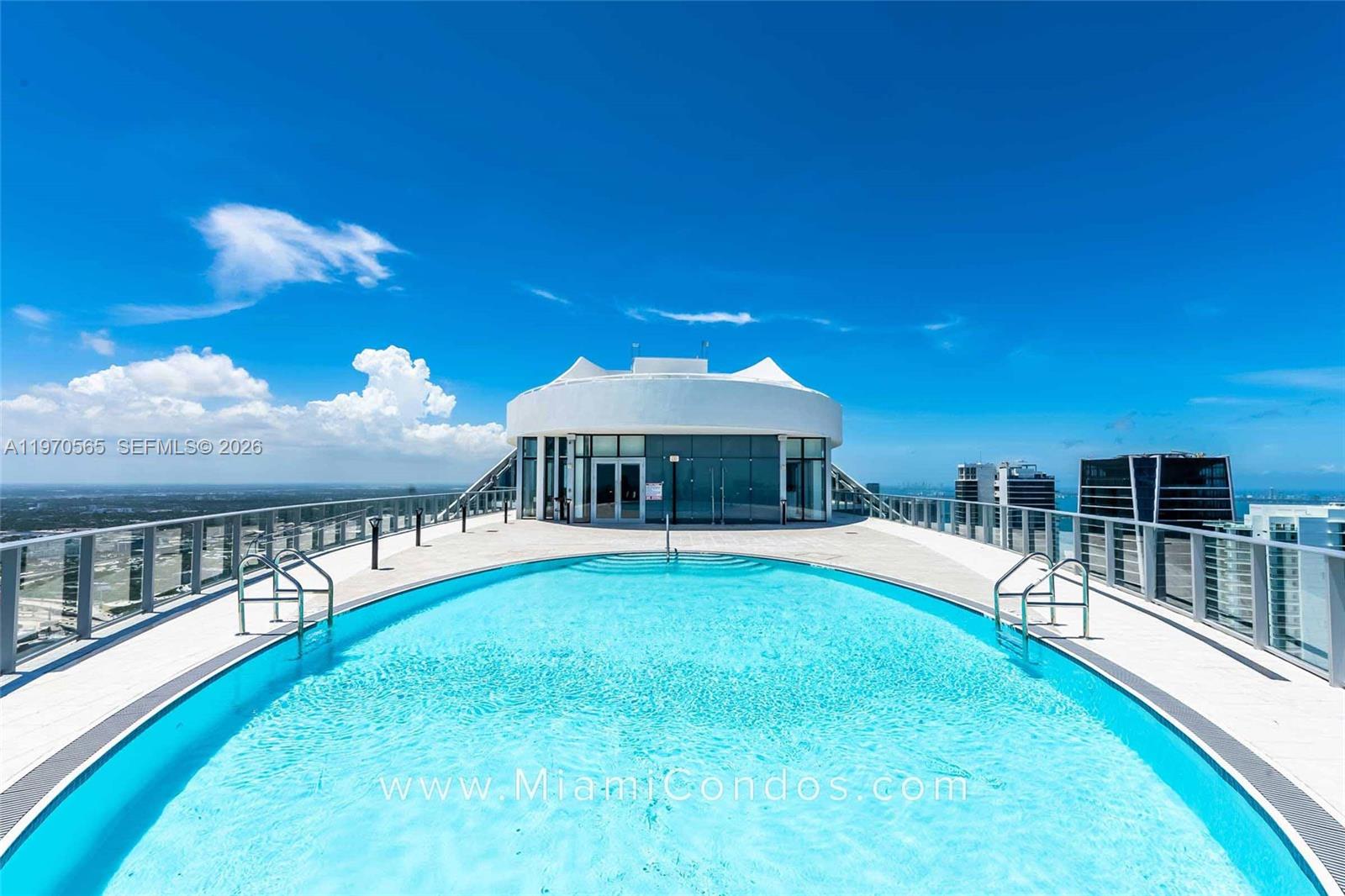 PARAMOUNT MIAMI WORLD - Residential