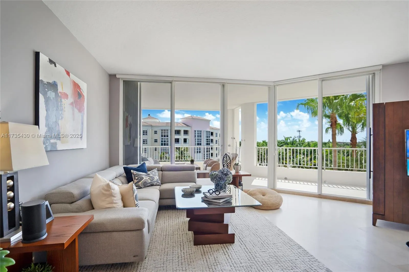 Key Biscayne, Florida 33149, United States, 2 Bedrooms Bedrooms, ,2 BathroomsBathrooms,Residential,Active,12044
