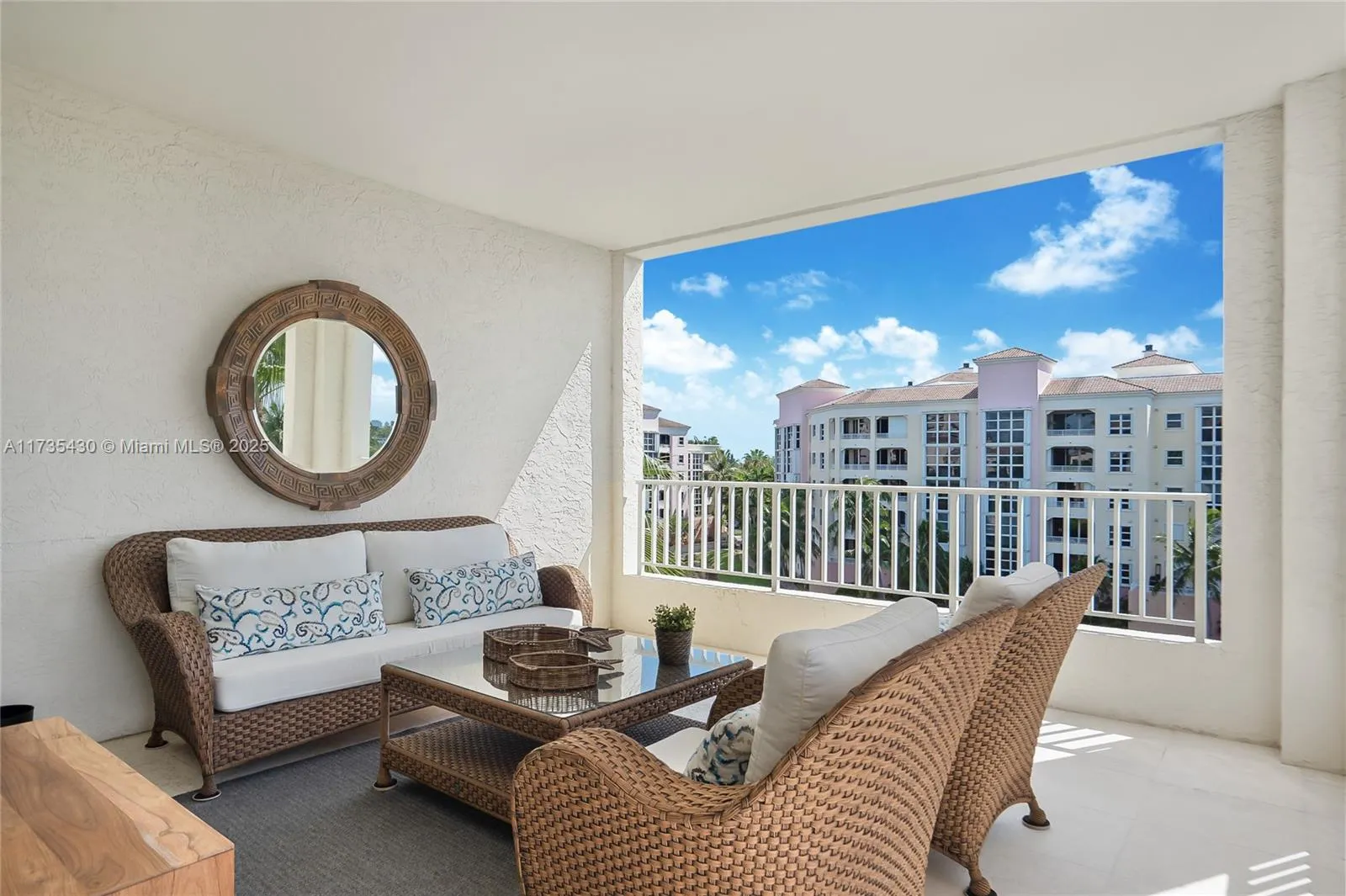 Key Biscayne, Florida 33149, United States, 2 Bedrooms Bedrooms, ,2 BathroomsBathrooms,Residential,Active,12044