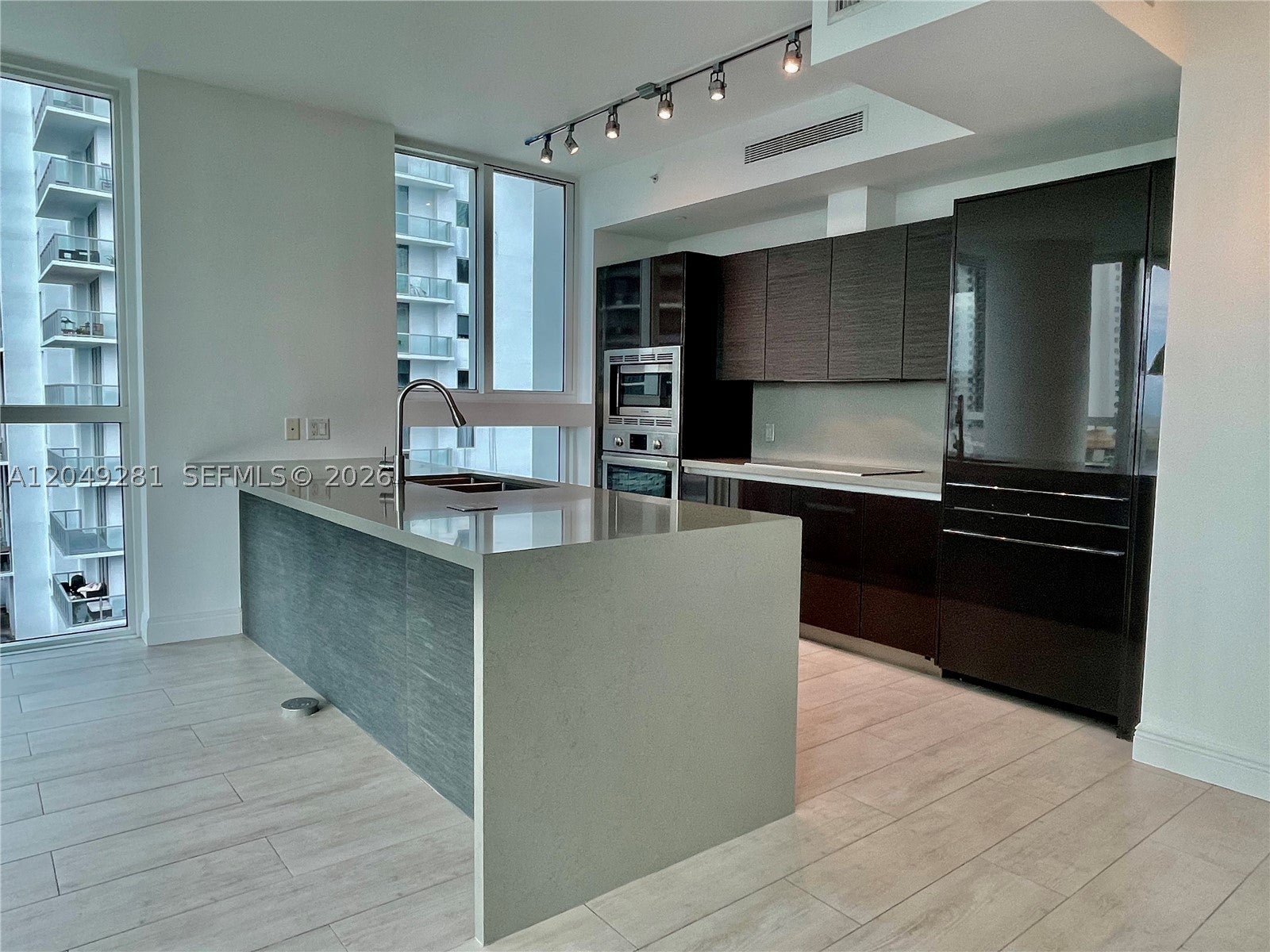 1080 Brickell Ave 1709