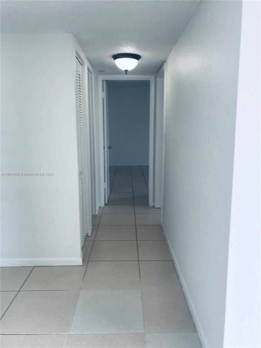 LAKEVIEW GARDENS AT MIAMI - Residential