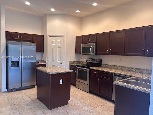 HUGE 3 BEDROOM, 2.5 BATH 2 STORY TOWNHOME WITH 1 CAR GARAGE IN DESIRABLE COMMUNITY OF CALI GREENS AT KEYS GATE. FIRST FLOOR IS ALL TILE AND SECOND FLOOR IS CARPETED. WITH OVER 1900 SQ FT THIS IS ONE OF THE LARGEST TOWNHOMES AVAILABLE IN KEYS GATE AREA. INCLUDES IMPACT WINDOWS, GRANITE COUNTER, COURTYARD FOR ENTERTAINING AND TWO PARKING SPOTS WITH 1 CAR GARAGE. COMMUNITY INCLUDES GATED ENTRANCE, 24 HOUR ROVING SECURITY, POOL WITH BBQ AREA, INTERNET AND CABLE TV, MONITORED ALARM SYSTEM, TENNIS, RACQETBALL AND PICKLEBALL COURTS AND MORE. NO CDD AND LOW HOA FEE. SELLER MAY BE WILLING TO CONTRIBUTE TOWARDS CLOSING COSTS.
