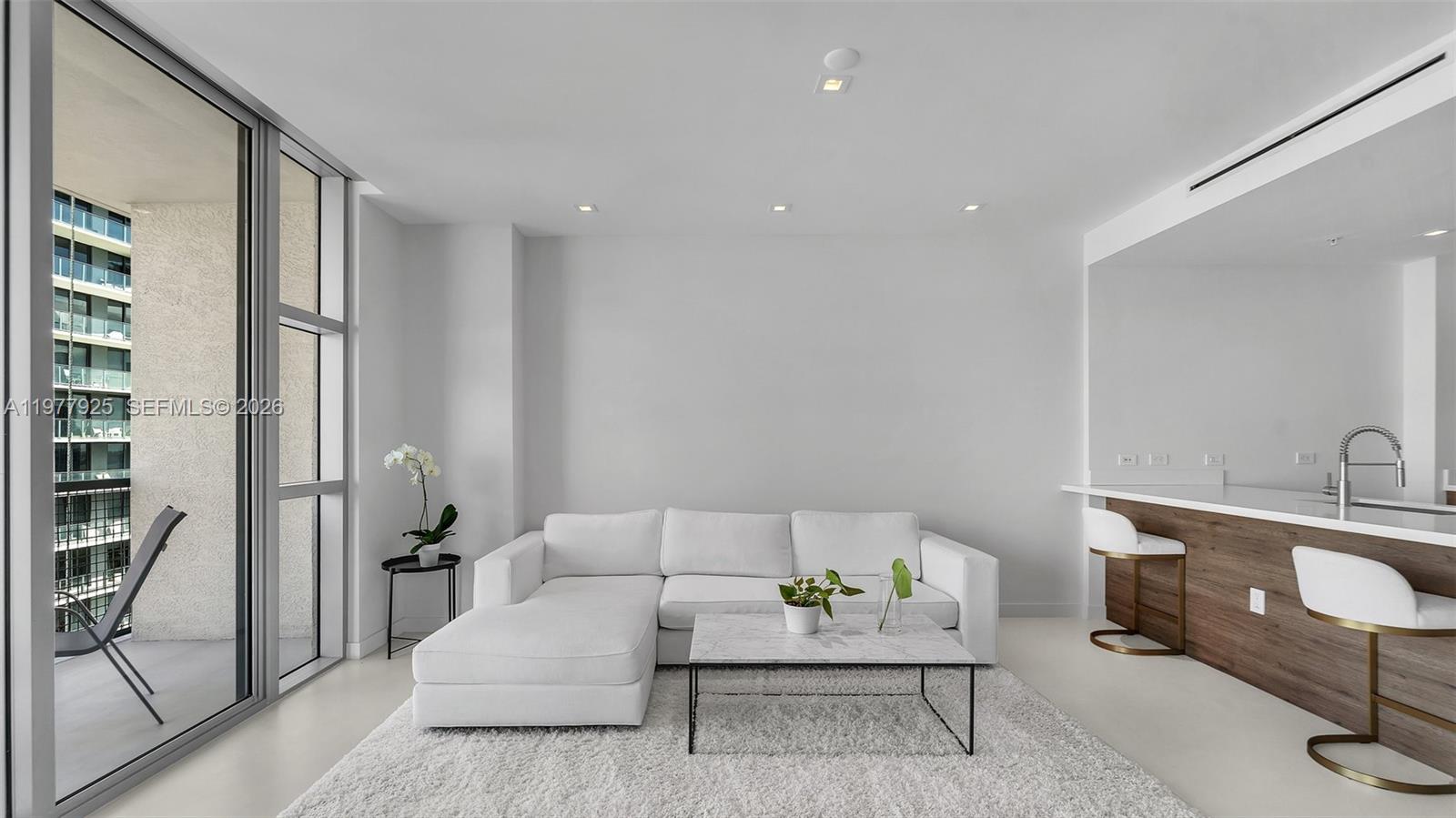 3301 NE 1st Ave H1711