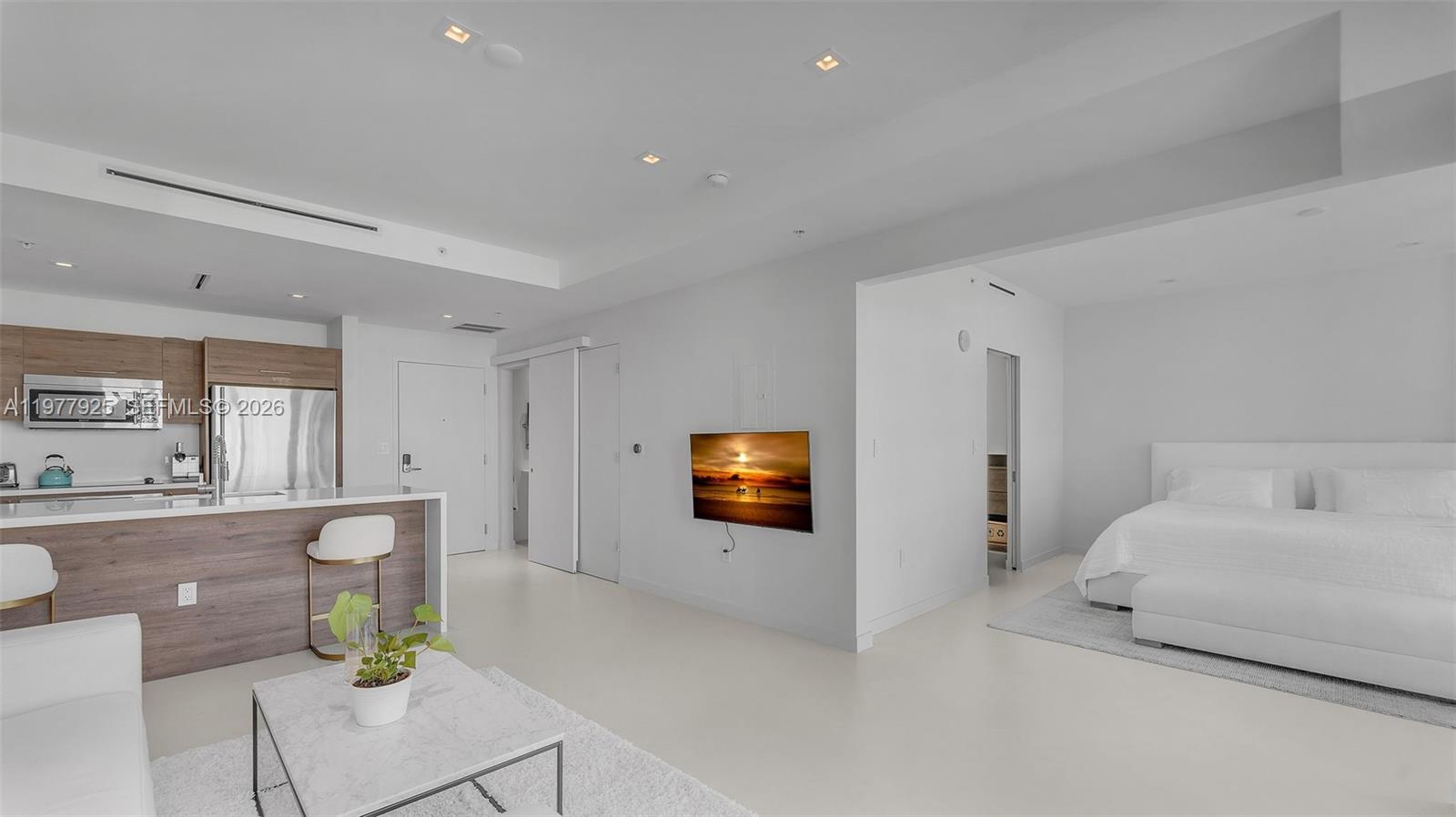 FOUR MIDTOWN MIAMI CONDO - Residential Lease